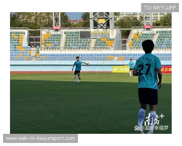 国足球队心理健康维护策略，足球比赛心理